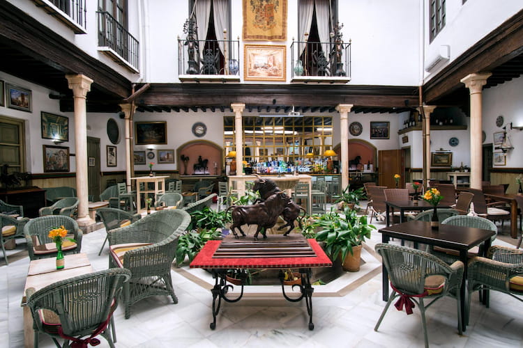 hotel casa palacio pilar del toro patio